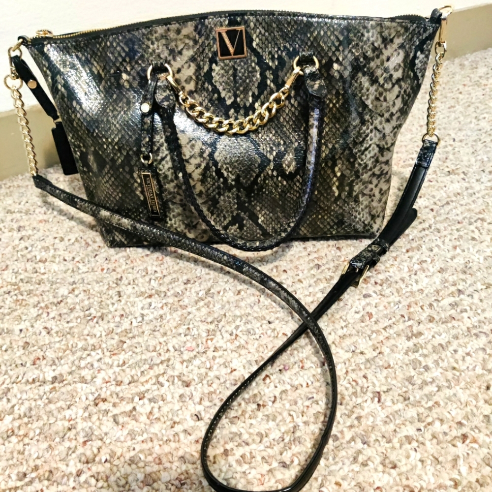 VS Python Purse